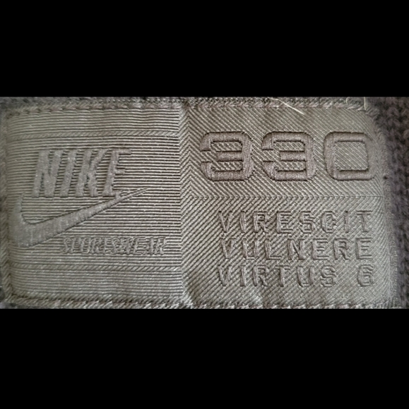 🌷 NIKE vintage Sports jacket/sweater - Picture 2 of 8